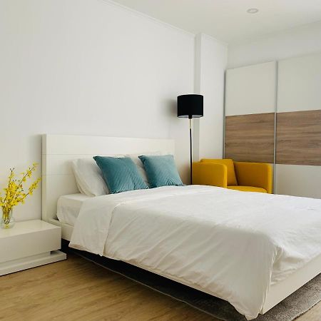 The Apartment Near The Beach In Oeiras Paço de Arcos Екстериор снимка